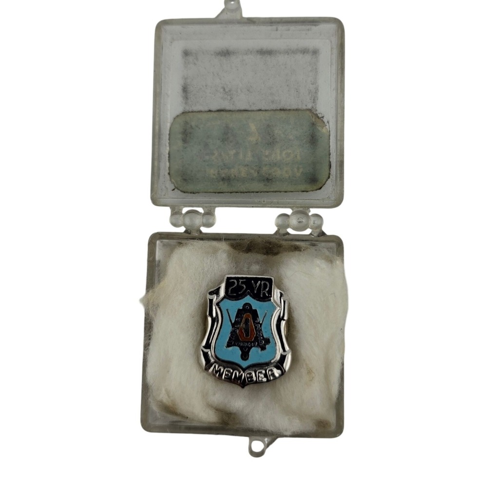 Labor Omnia Vincit 25 YR Member Enamel Lapel Pin Shield Blue‎ Sterling Silver